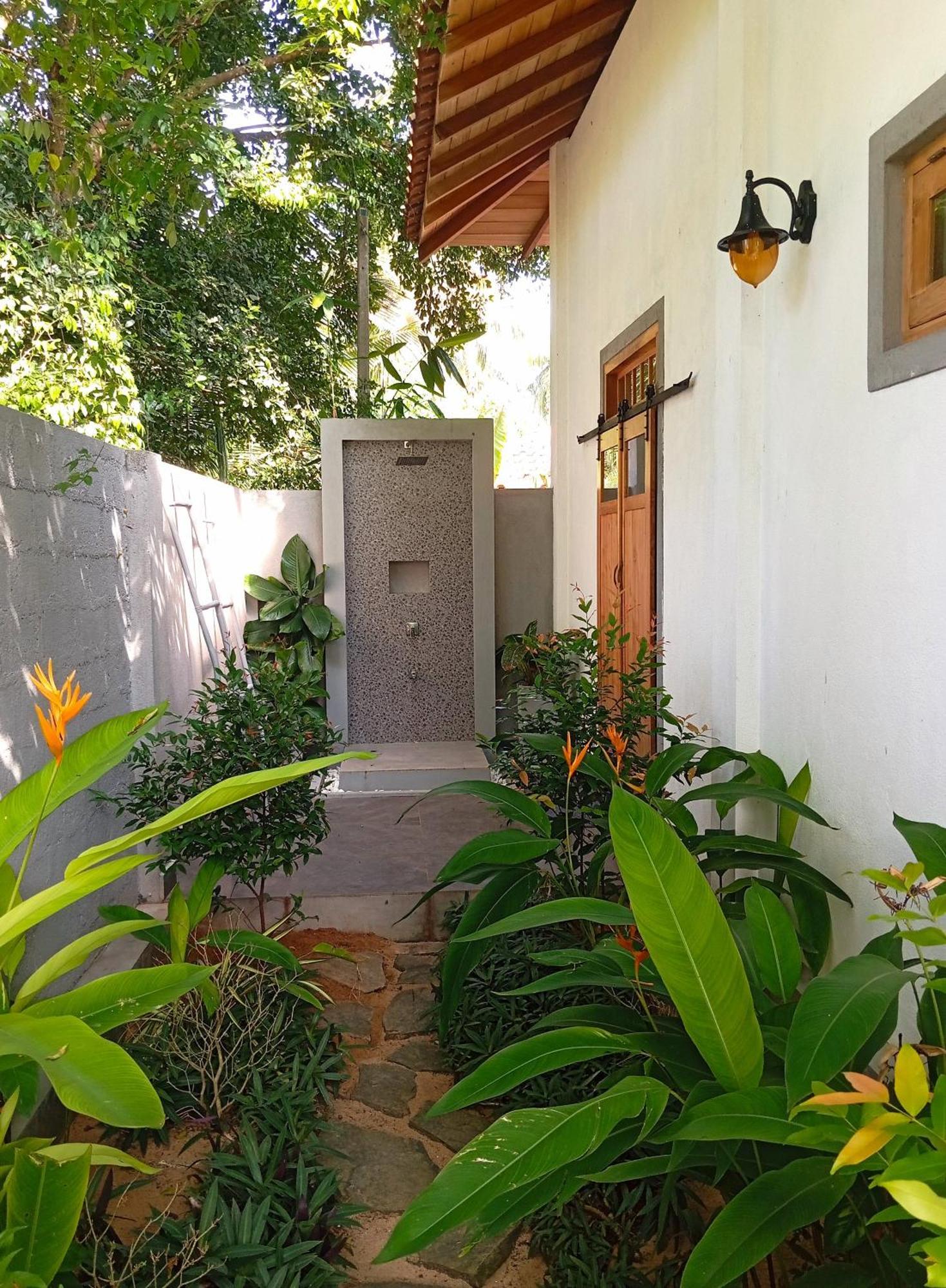 Sleeping Elephant Beach Resort Tangalle Quarto foto